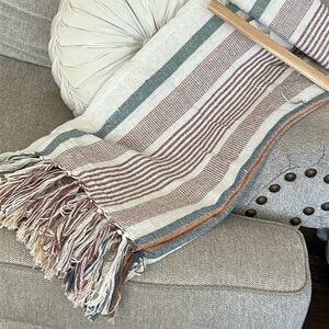 NEW! Bohemian Farmhouse Cottage Creamy White Striped Woven Cozy Throw Blanket